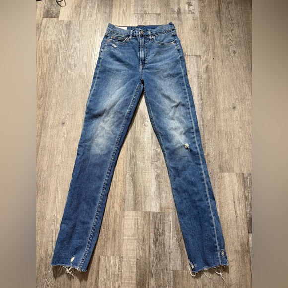 GAP Denim - GAP Blue Skinny Jeans Classic Denim Style vintage Y2K